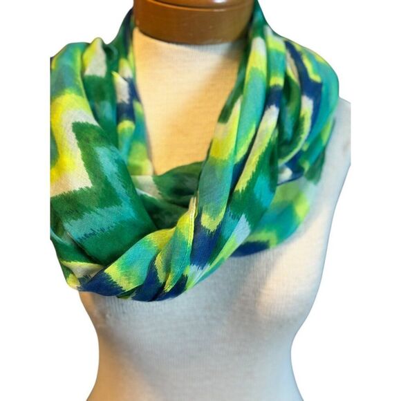 Chevron Patterned Green & Blue Polyester Scarf 75x34 Inches - Picture 2 of 6